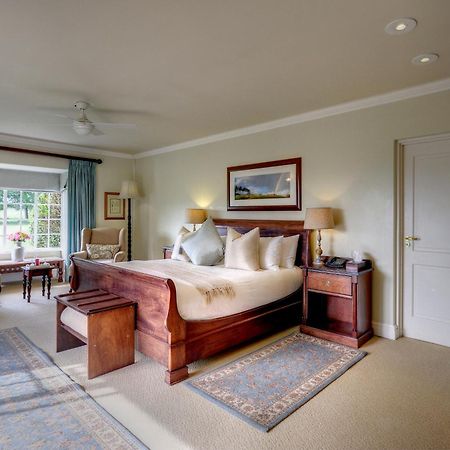 Moorcroft Manor Boutique Country Hotel Хаймвил Екстериор снимка