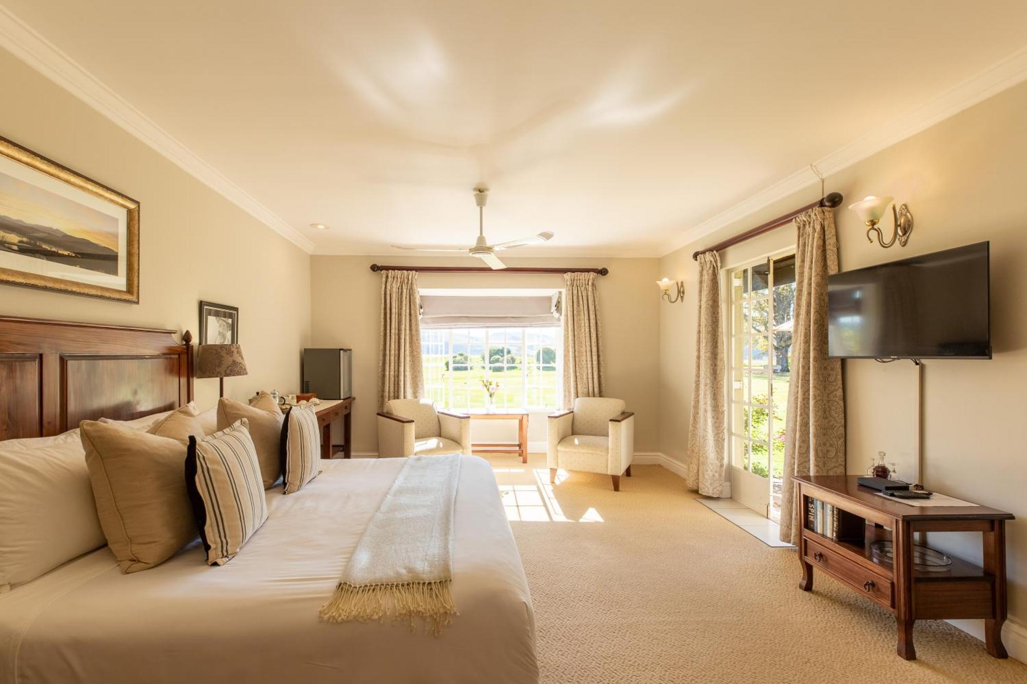 Moorcroft Manor Boutique Country Hotel Хаймвил Екстериор снимка