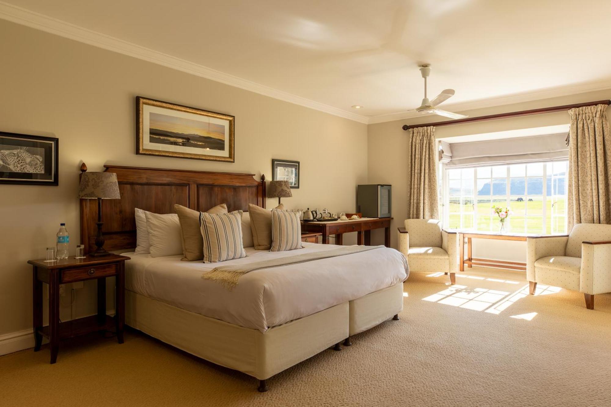 Moorcroft Manor Boutique Country Hotel Хаймвил Екстериор снимка