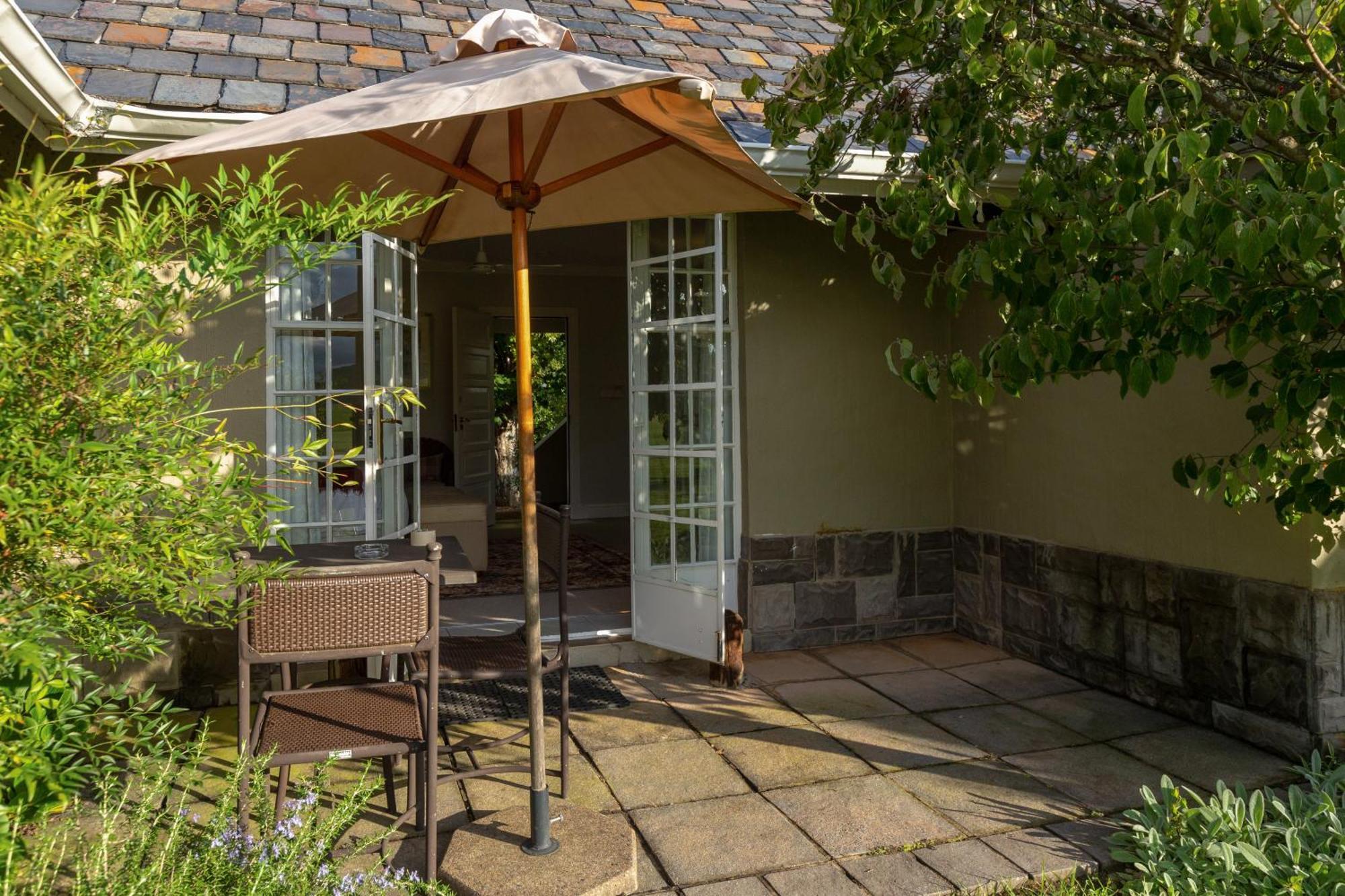 Moorcroft Manor Boutique Country Hotel Хаймвил Екстериор снимка