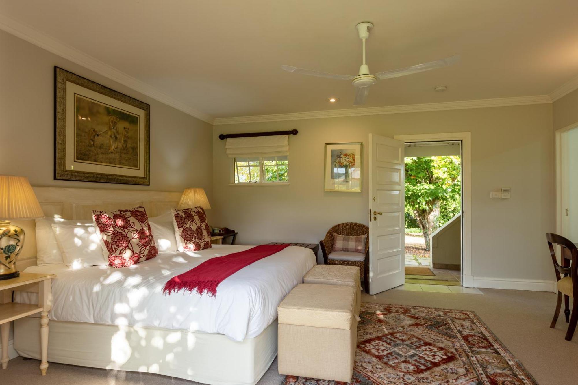 Moorcroft Manor Boutique Country Hotel Хаймвил Екстериор снимка
