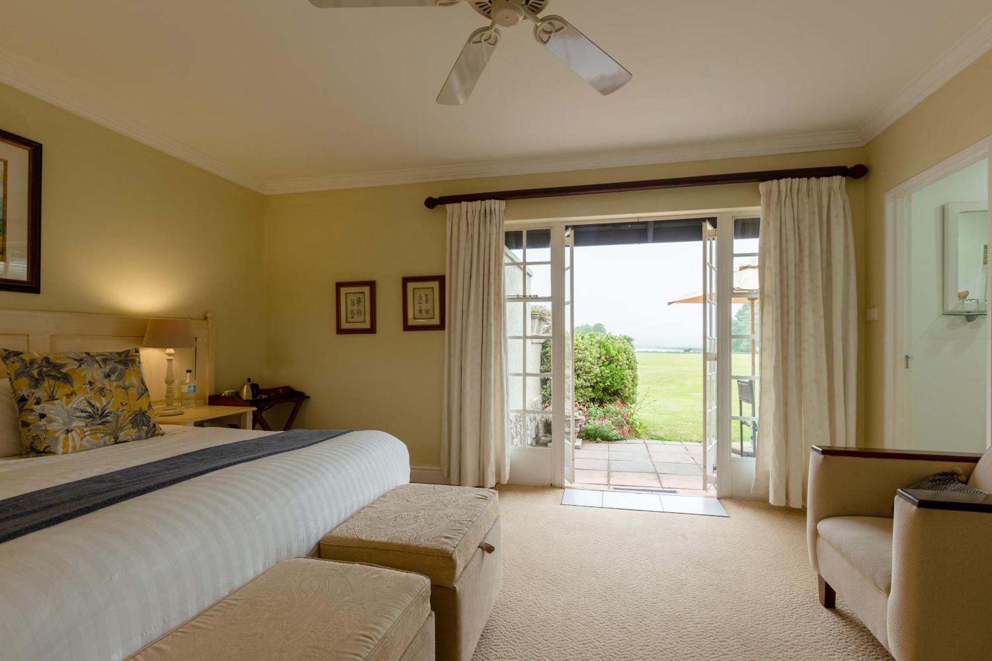 Moorcroft Manor Boutique Country Hotel Хаймвил Екстериор снимка