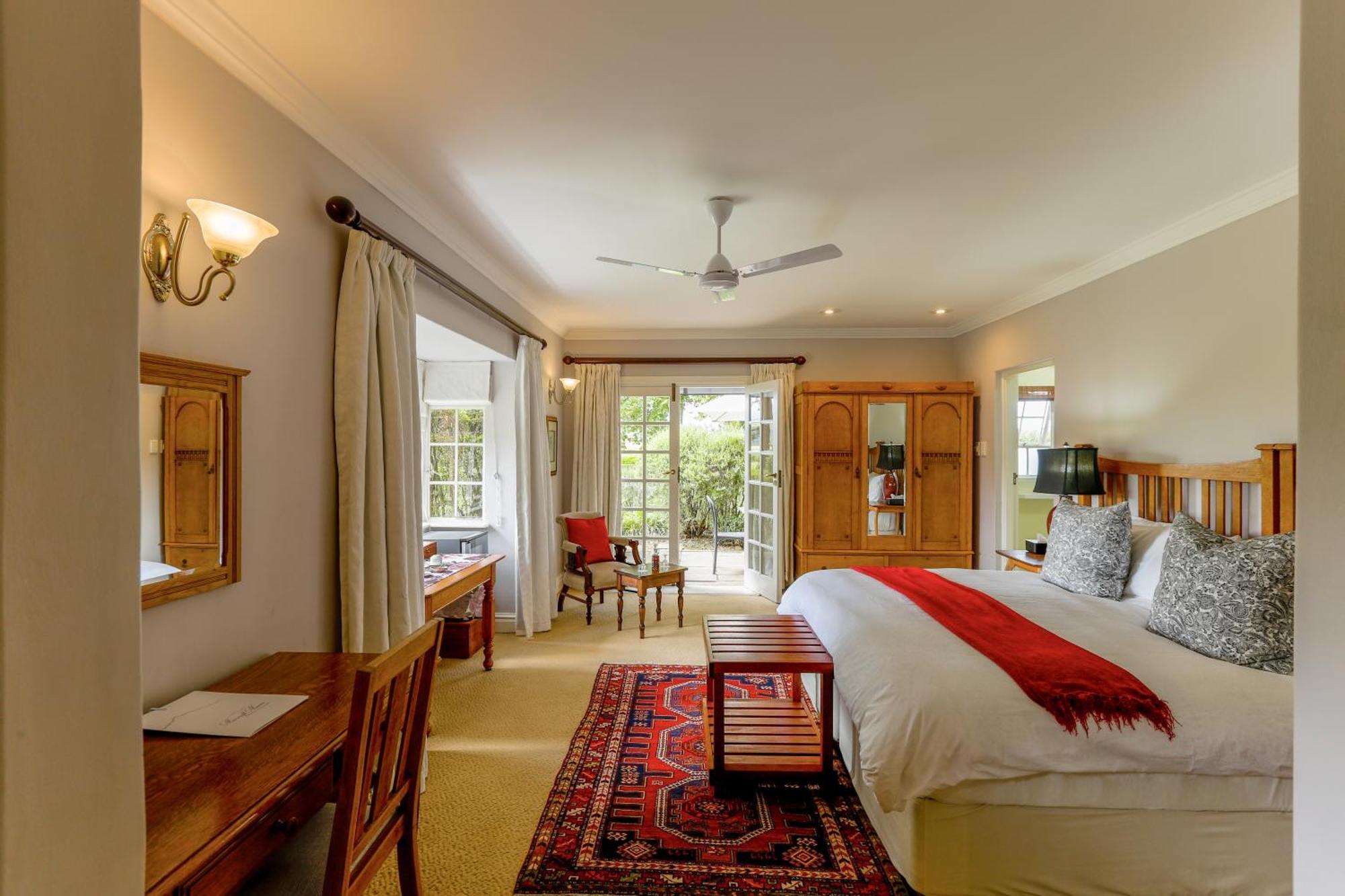 Moorcroft Manor Boutique Country Hotel Хаймвил Екстериор снимка