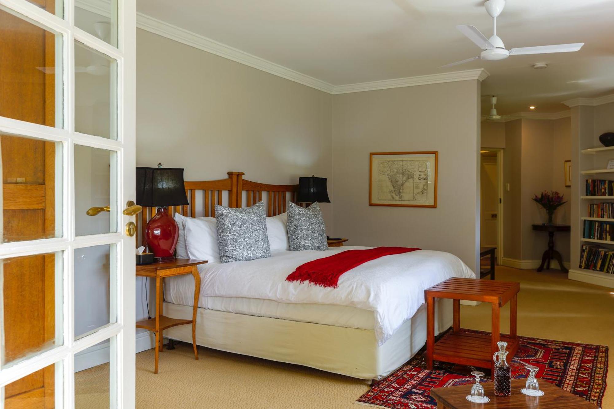 Moorcroft Manor Boutique Country Hotel Хаймвил Екстериор снимка