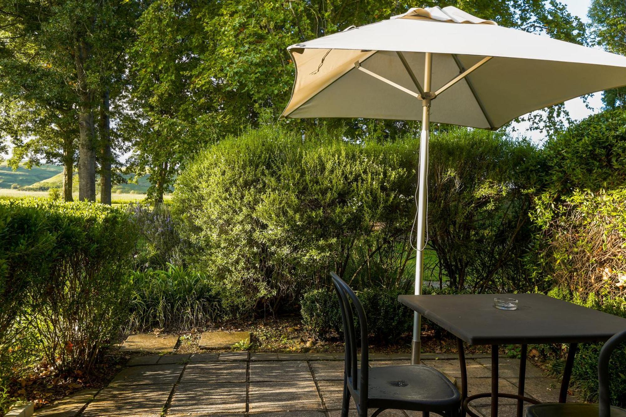 Moorcroft Manor Boutique Country Hotel Хаймвил Екстериор снимка