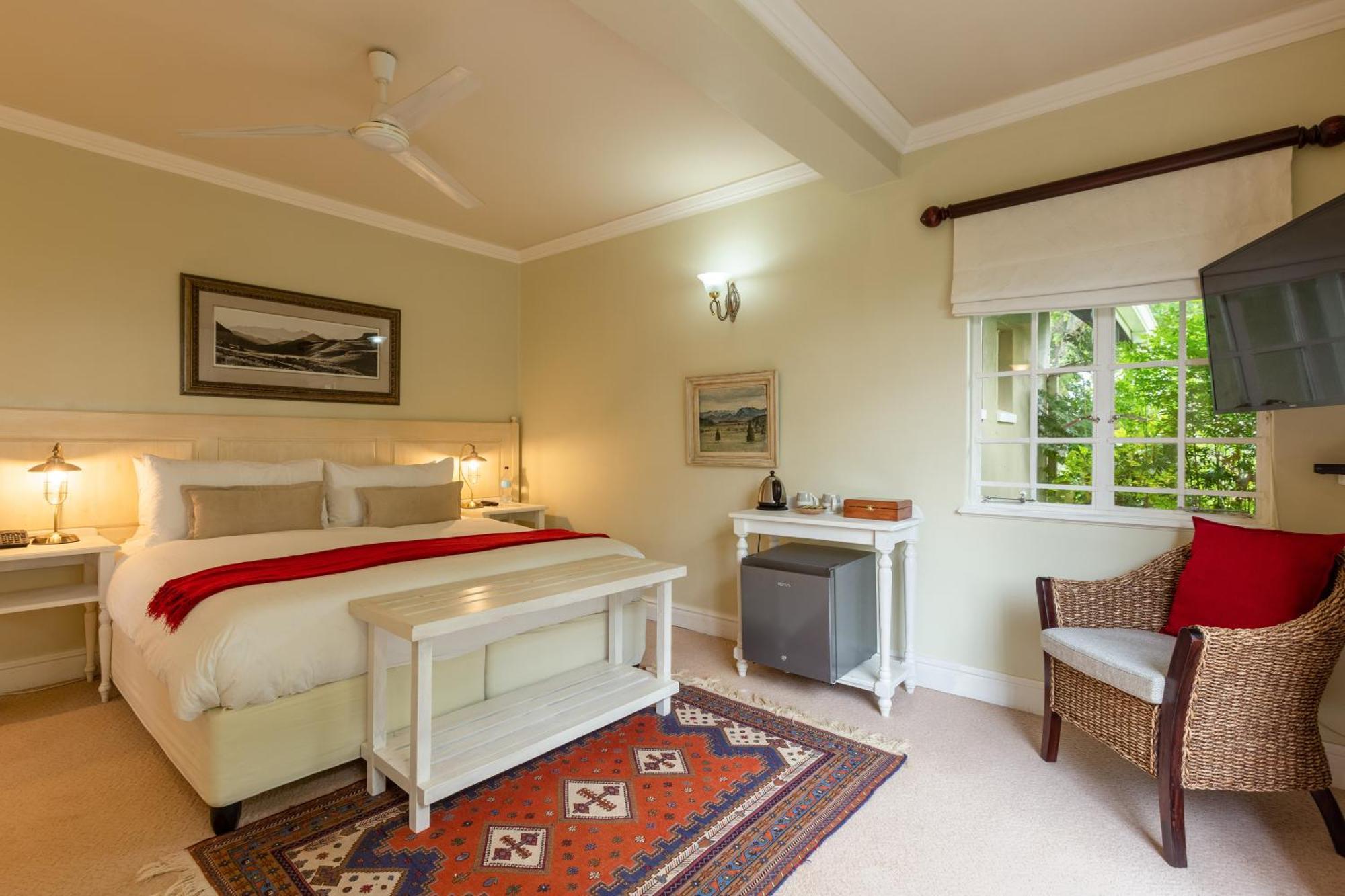 Moorcroft Manor Boutique Country Hotel Хаймвил Екстериор снимка