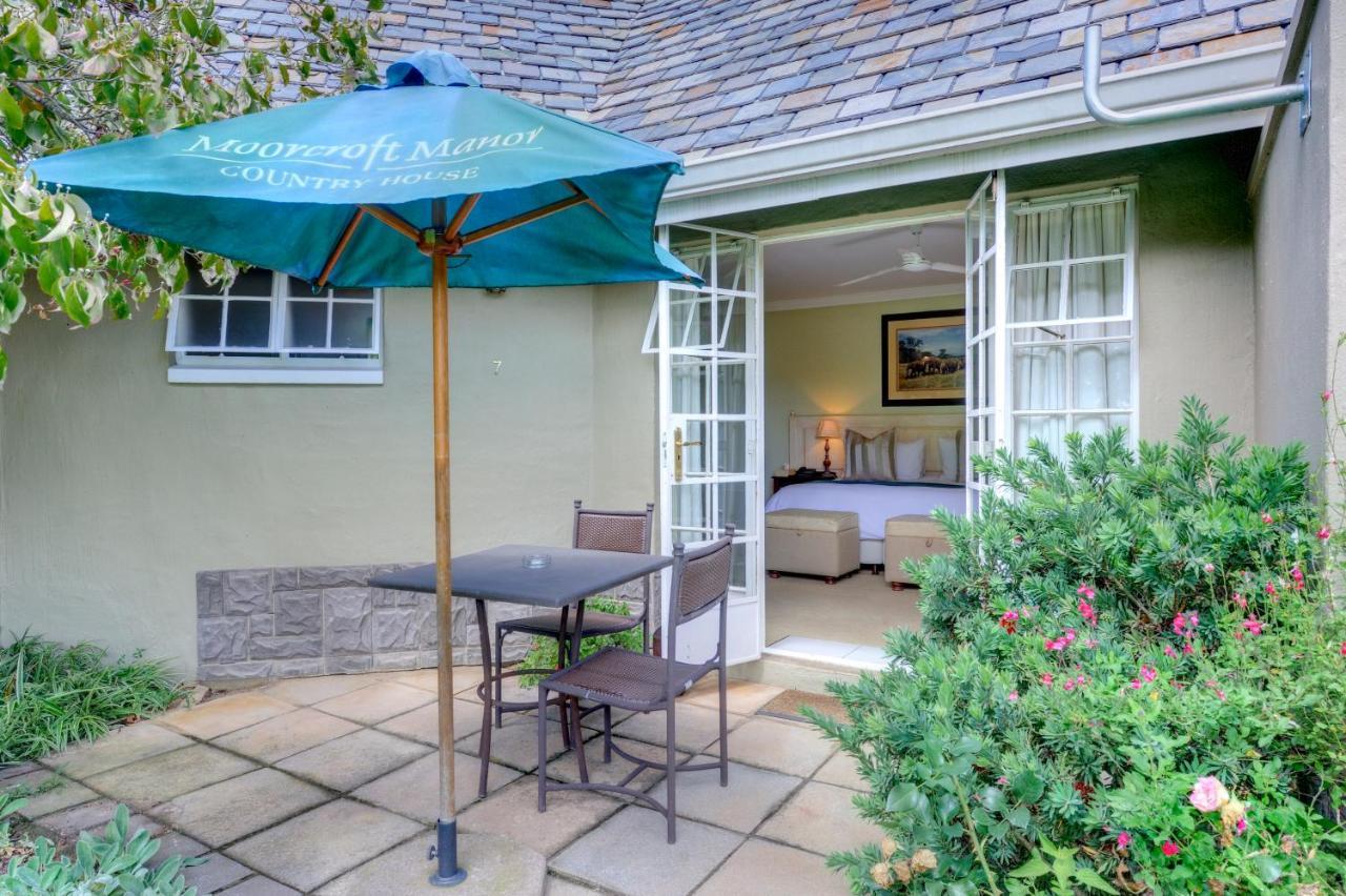 Moorcroft Manor Boutique Country Hotel Хаймвил Екстериор снимка